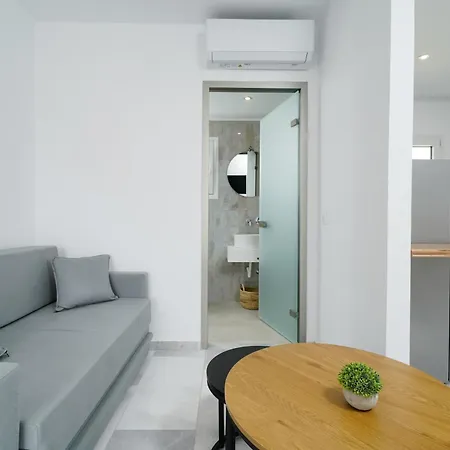 Jolyk * Skála Marión