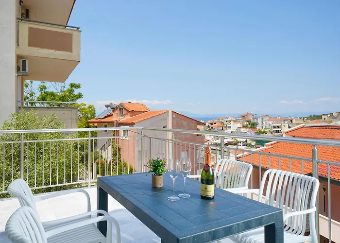 Jolyk * Skála Marión